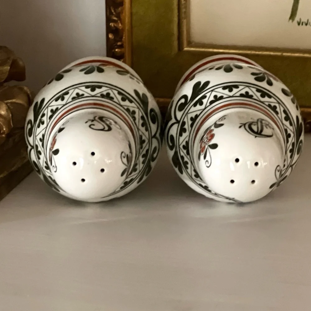Villeroy & Boch Amsterdam Alt Floral Ceramic Salt & Pepper Shakers